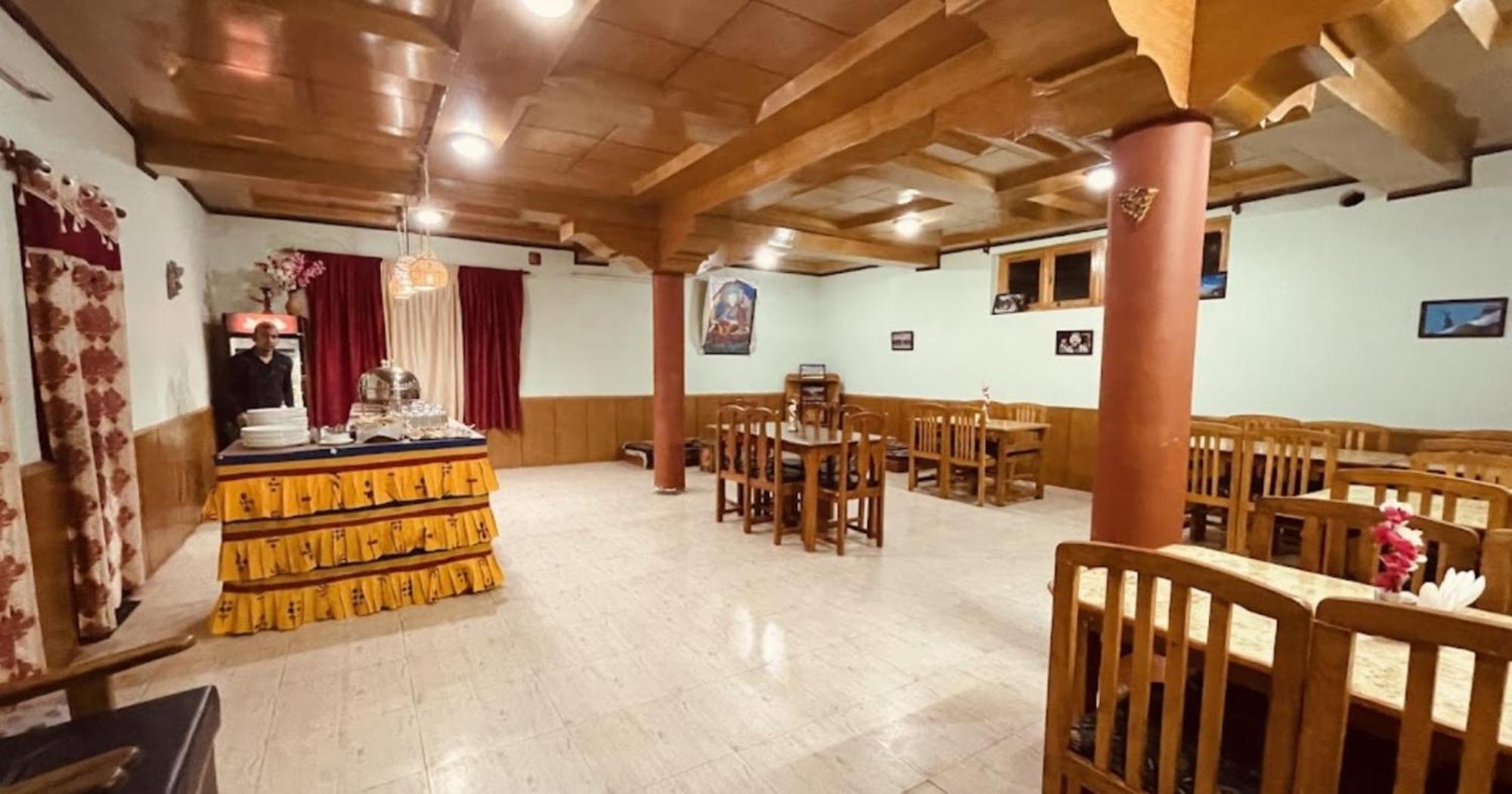 Tih Hotel Jorchung Léh Exteriér fotografie
