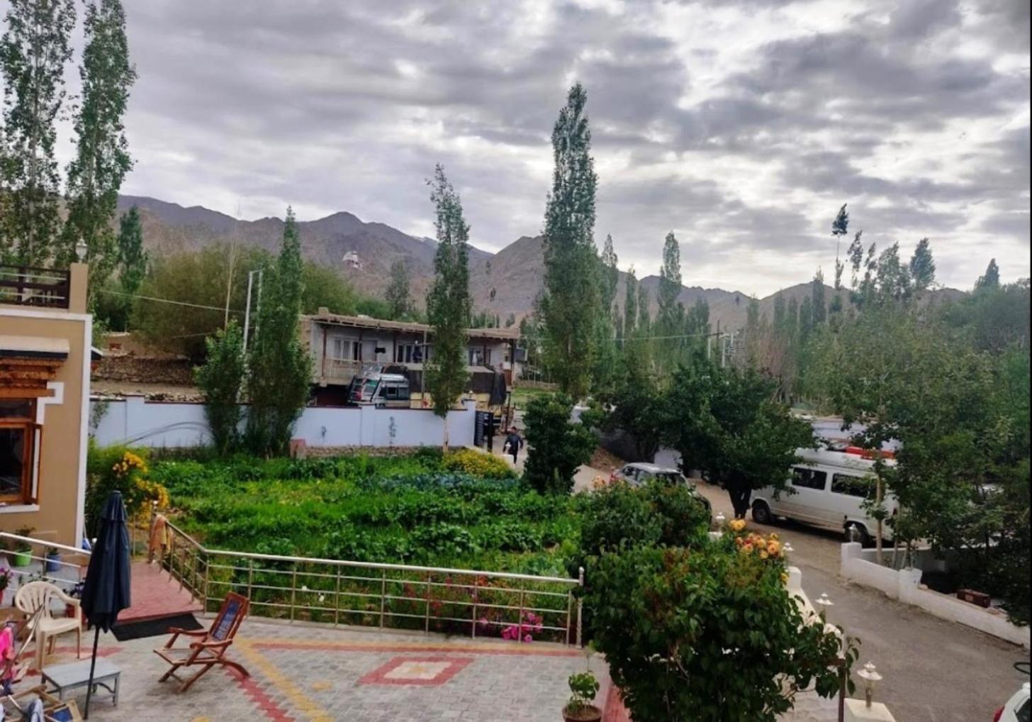 Tih Hotel Jorchung Léh Exteriér fotografie