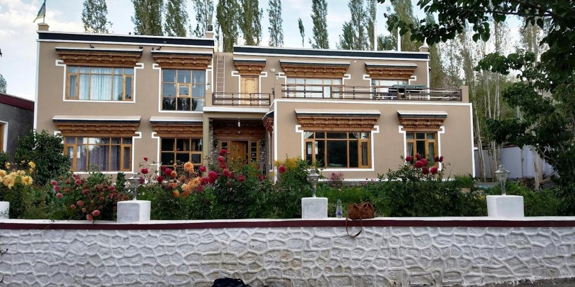 Tih Hotel Jorchung Léh Exteriér fotografie