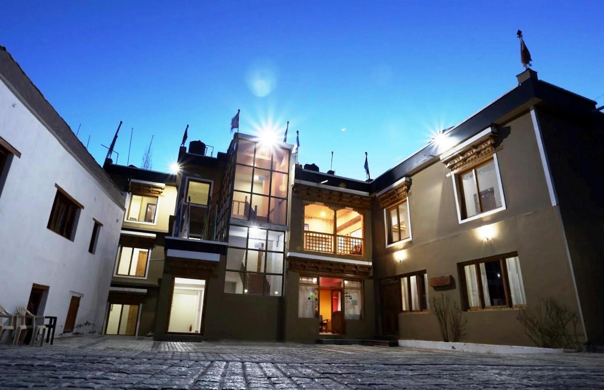 Tih Hotel Jorchung Léh Exteriér fotografie